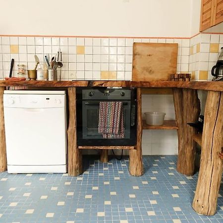 Gite Au Coeur D'Une Residence D'Artiste Saint-Aubin-de-Bonneval Exteriér fotografie