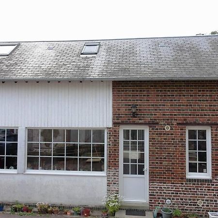 Gite Au Coeur D'Une Residence D'Artiste Saint-Aubin-de-Bonneval Exteriér fotografie