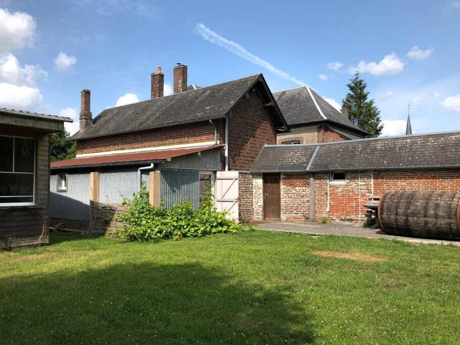 Gite Au Coeur D'Une Residence D'Artiste Saint-Aubin-de-Bonneval Exteriér fotografie