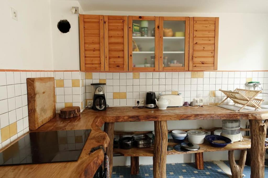 Gite Au Coeur D'Une Residence D'Artiste Saint-Aubin-de-Bonneval Exteriér fotografie