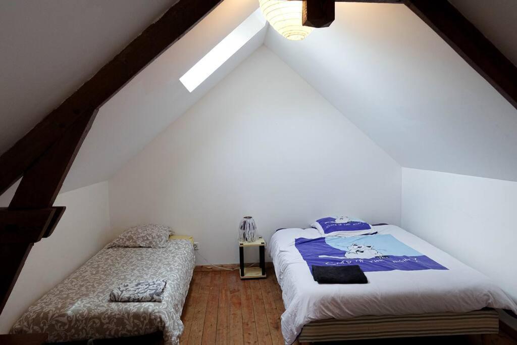 Gite Au Coeur D'Une Residence D'Artiste Saint-Aubin-de-Bonneval Exteriér fotografie